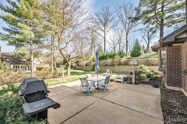 606 Aspen Ridge Court, St Louis, MO 63017