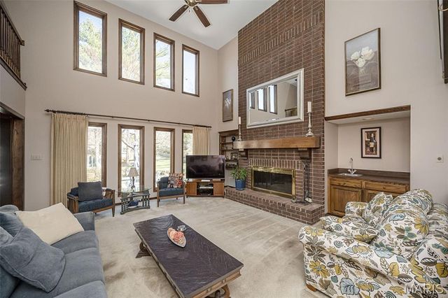 606 Aspen Ridge Court, St Louis, MO 63017