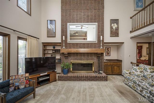 606 Aspen Ridge Court, St Louis, MO 63017