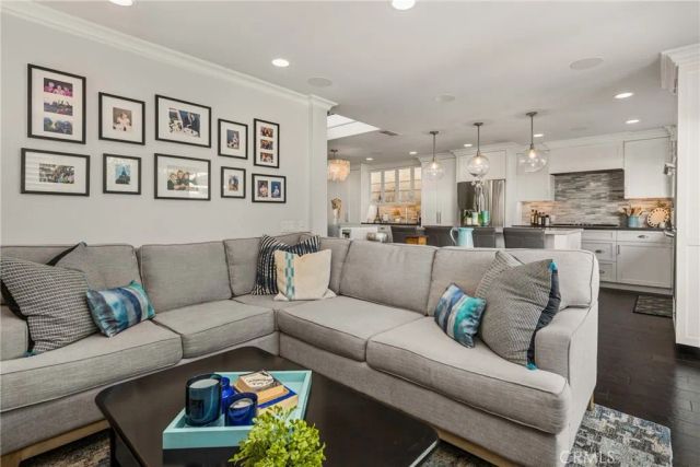 8589 Shadow Lane, Fountain Valley, CA 92708