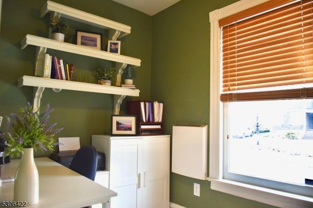 84 Cedar St, Millburn Twp., NJ 07041