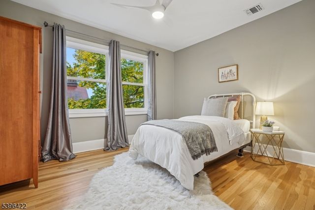 84 Cedar St, Millburn Twp., NJ 07041