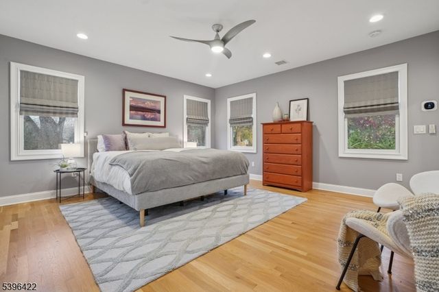 84 Cedar St, Millburn Twp., NJ 07041