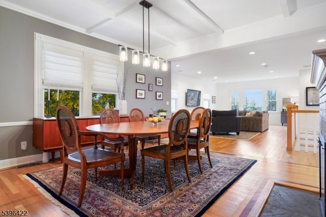 84 Cedar St, Millburn Twp., NJ 07041