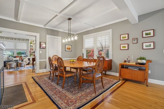 84 Cedar St, Millburn Twp., NJ 07041