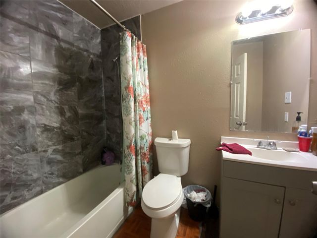8811 Leader Street, Houston, TX 77036
