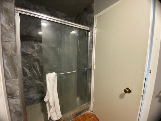 8811 Leader Street, Houston, TX 77036