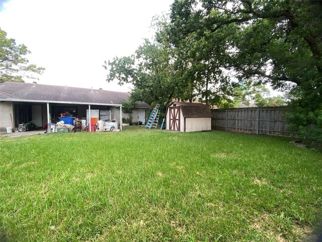 8811 Leader Street, Houston, TX 77036