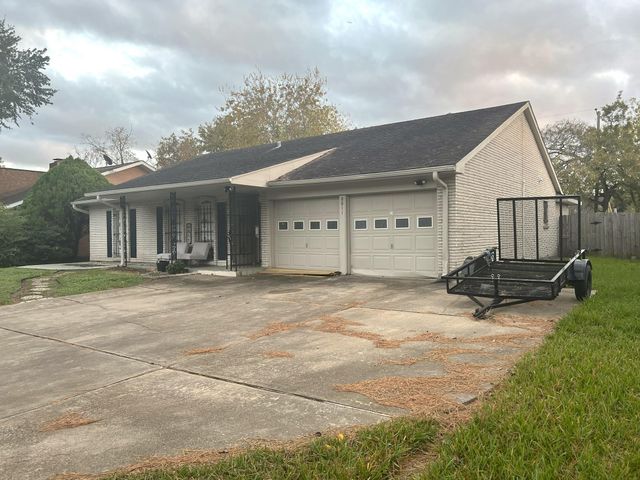 8811 Leader Street, Houston, TX 77036