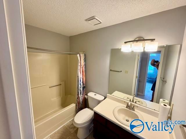 22388 Monterey Drive, Athens, AL 35613