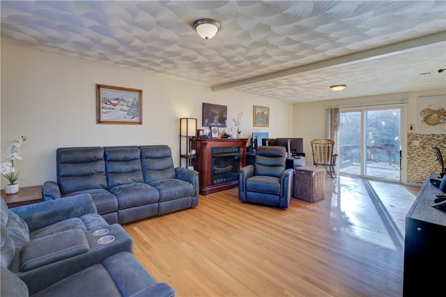 918 Saugatucket Road, South Kingstown, RI 02879
