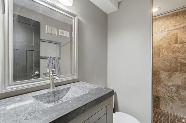 565 E 3200 N, North Ogden, UT 84414