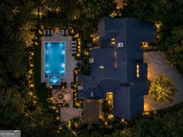 366 Blackland Road NW, Atlanta, GA 30342