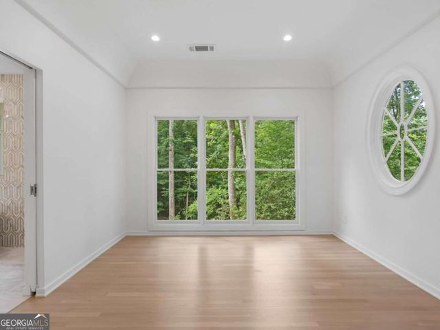 366 Blackland Road NW, Atlanta, GA 30342
