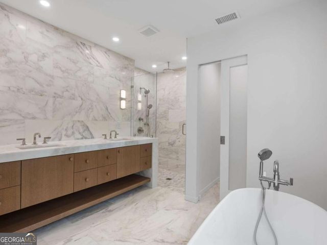 366 Blackland Road NW, Atlanta, GA 30342