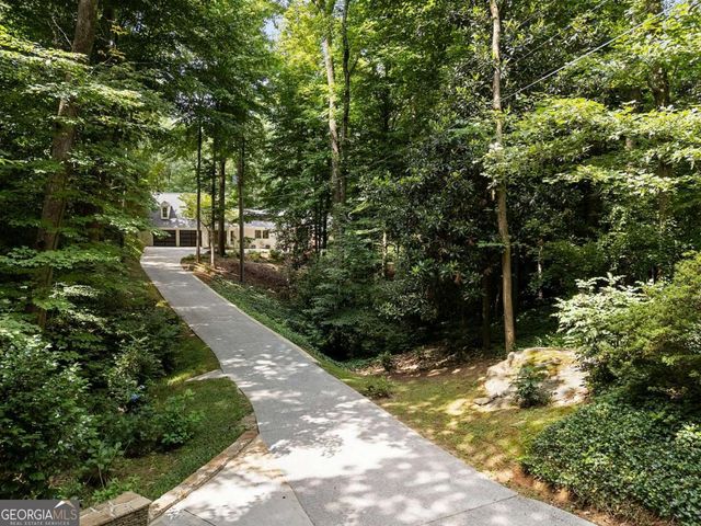 366 Blackland Road NW, Atlanta, GA 30342