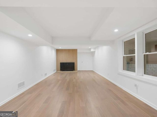 366 Blackland Road NW, Atlanta, GA 30342