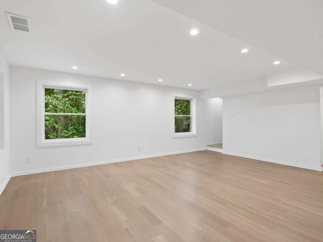 366 Blackland Road NW, Atlanta, GA 30342