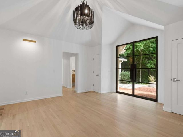 366 Blackland Road NW, Atlanta, GA 30342