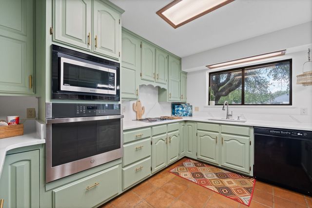 3708 Coral Sands Court, Granbury, TX 76049