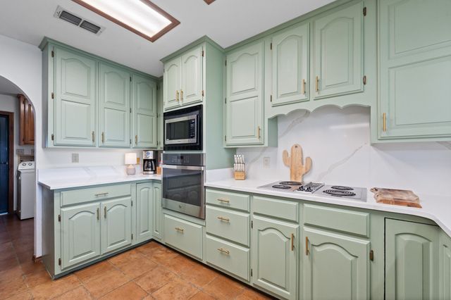 3708 Coral Sands Court, Granbury, TX 76049