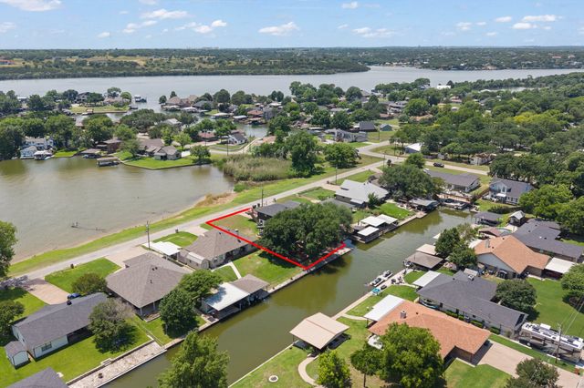 3708 Coral Sands Court, Granbury, TX 76049