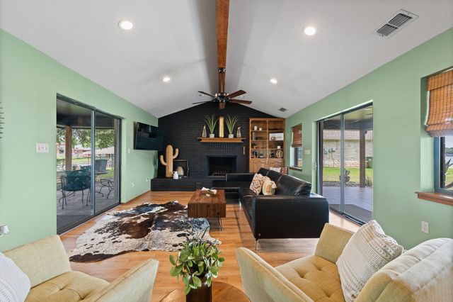 3708 Coral Sands Court, Granbury, TX 76049