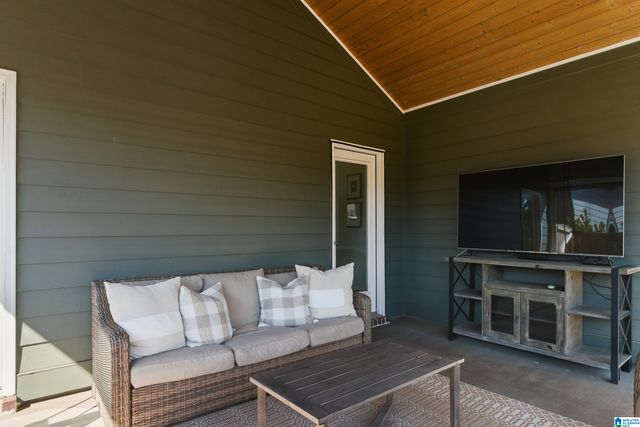 1522 WILBORN RUN, Hoover, AL 35244