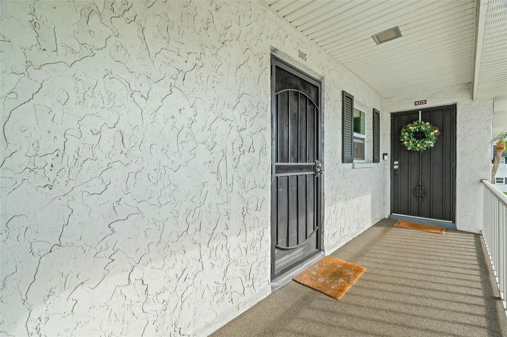 Image 2 of property listing at 4705 5TH STREET W 305, Bradenton, FL 34207