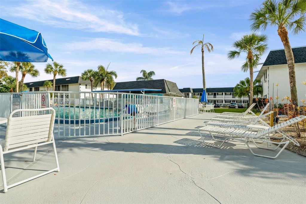 Image 19 of property listing at 4705 5TH STREET W 305, Bradenton, FL 34207