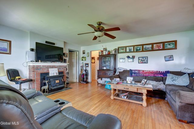 209 County Highway 107, Johnstown, NY 12095