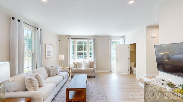 4129 Edenborn Lane, Charlotte, NC 28208