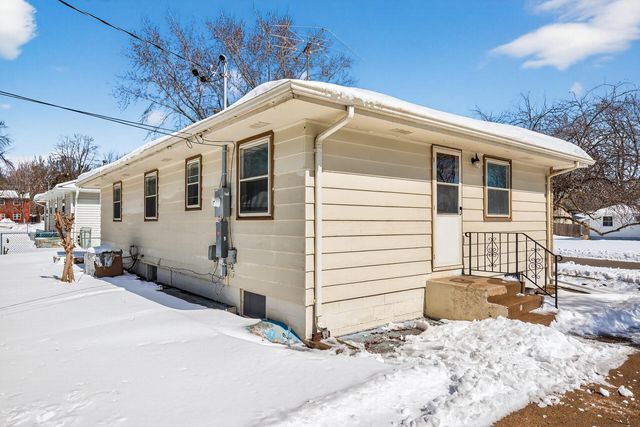 8706 20th Avenue S, Bloomington, MN 55425