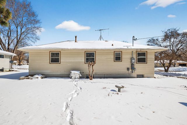 8706 20th Avenue S, Bloomington, MN 55425