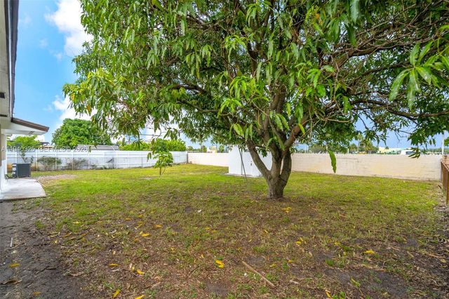 20901 NW 27th Ct, Miami Gardens, FL 33056