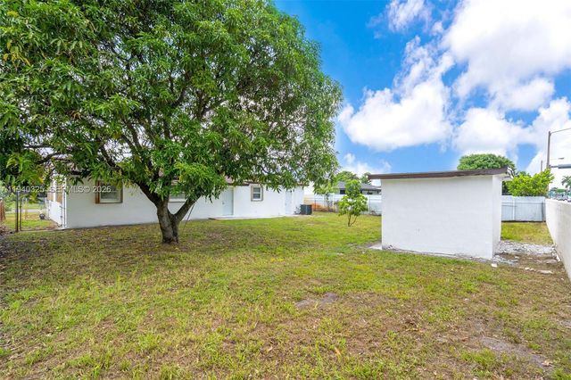 20901 NW 27th Ct, Miami Gardens, FL 33056