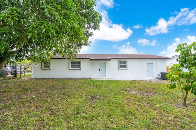 20901 NW 27th Ct, Miami Gardens, FL 33056