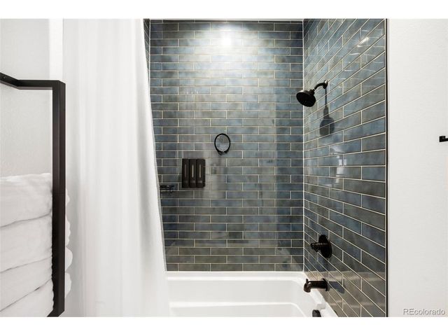 1763 N Williams St 202, Denver, CO 80218