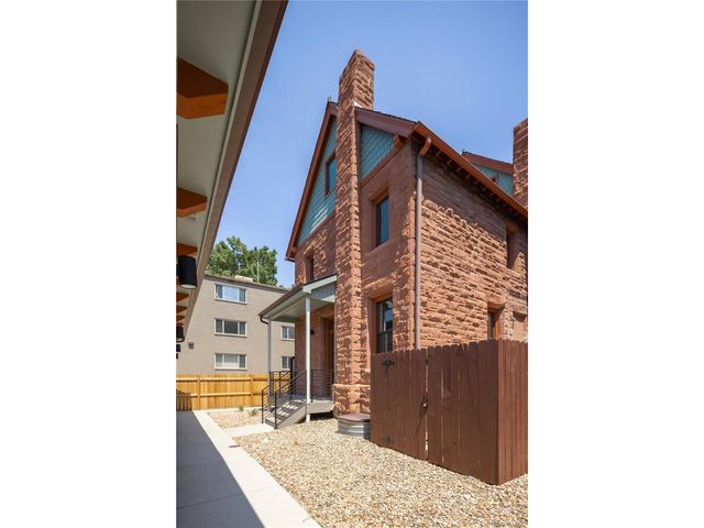 1763 N Williams St 202, Denver, CO 80218
