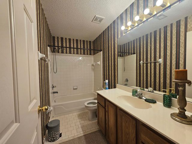 1218 CORDOVA GREEN DR, Cordova, TN 38018