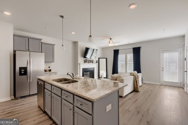 11694 Chatham Drive, Hampton, GA 30228
