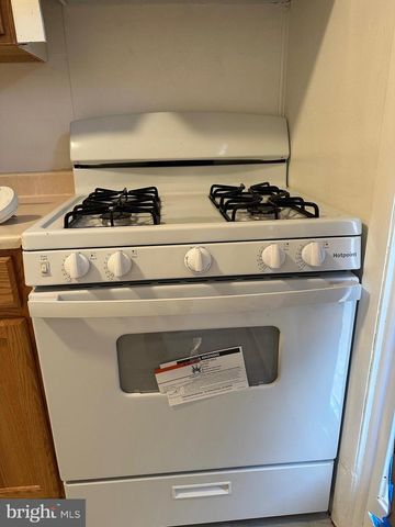 1242 FORREST ST, Wilmington, DE 19802