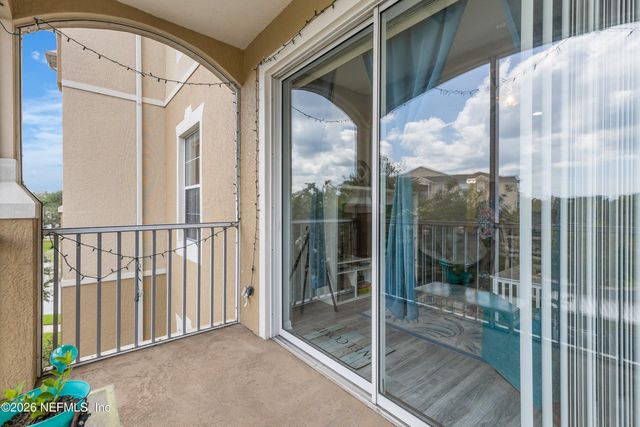 7801 POINT MEADOWS Drive 2302, Jacksonville, FL 32256