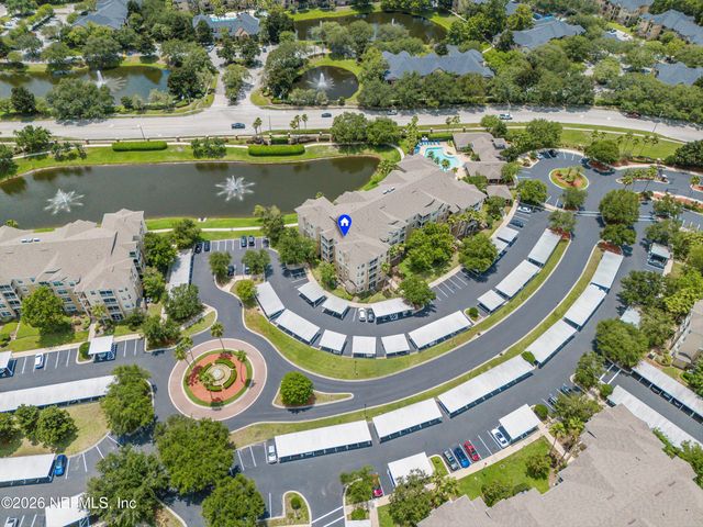 7801 POINT MEADOWS Drive 2302, Jacksonville, FL 32256