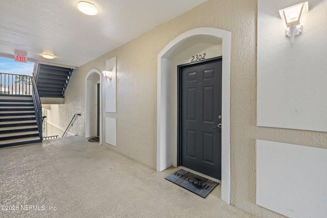 7801 POINT MEADOWS Drive 2302, Jacksonville, FL 32256