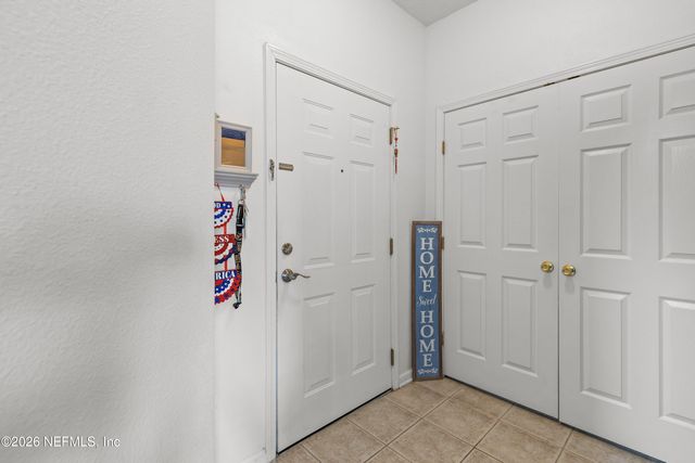 7801 POINT MEADOWS Drive 2302, Jacksonville, FL 32256