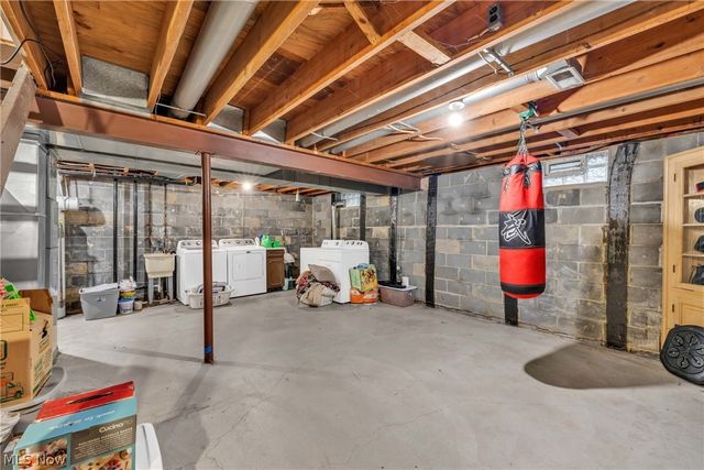3140 Holly Drive, Brunswick, OH 44212