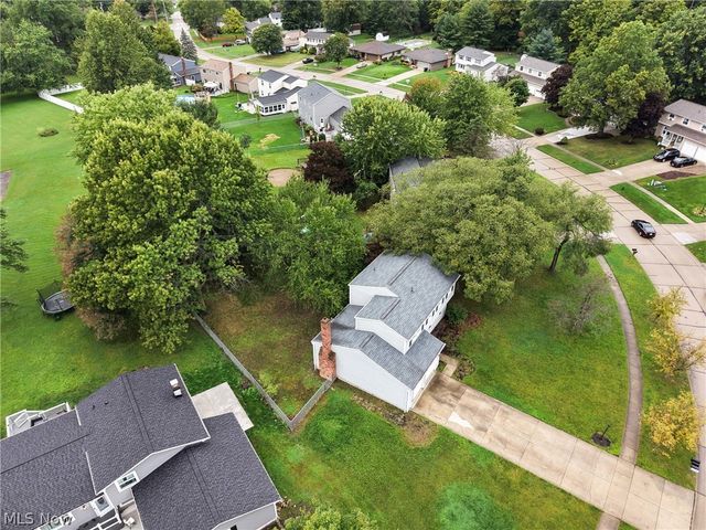 3140 Holly Drive, Brunswick, OH 44212