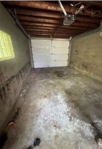 810 Woodward Ave, Mckees Rocks, PA 15136
