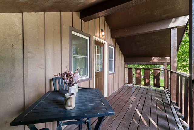 8592 WINNCREST ROAD, Neenah, WI 54956